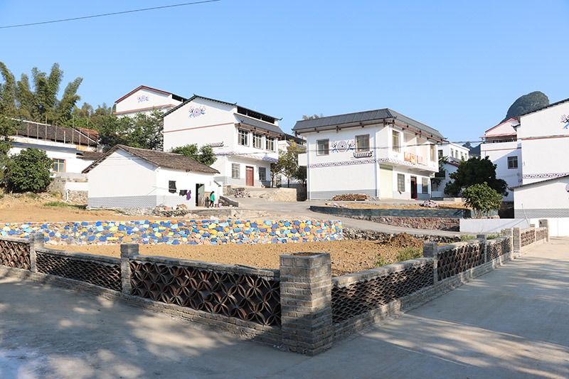屯內(nèi)新貌。