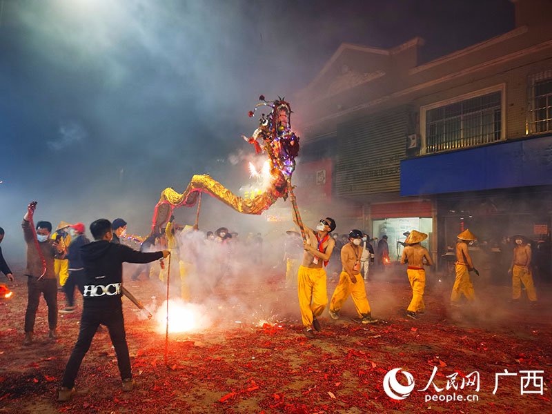 2023年賓陽(yáng)民間舞炮龍活動(dòng)現(xiàn)場(chǎng)。人民網(wǎng) 付華周攝