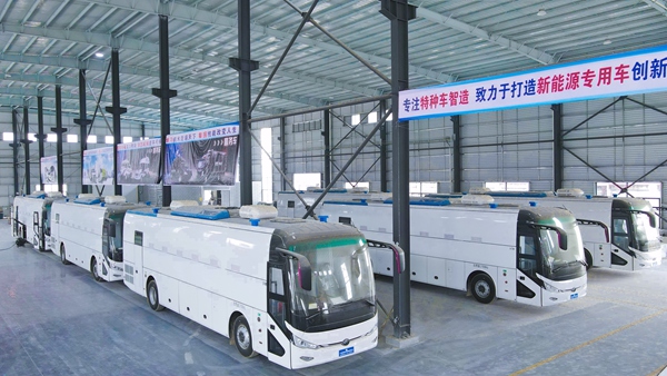港北區(qū)新能源特種專用車生產(chǎn)基地車間。何廣應攝.jpg