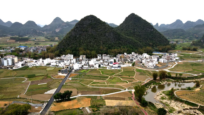 忻城縣粵桂協(xié)作鄉(xiāng)村振興示范村城關(guān)鎮(zhèn)下才屯【2】