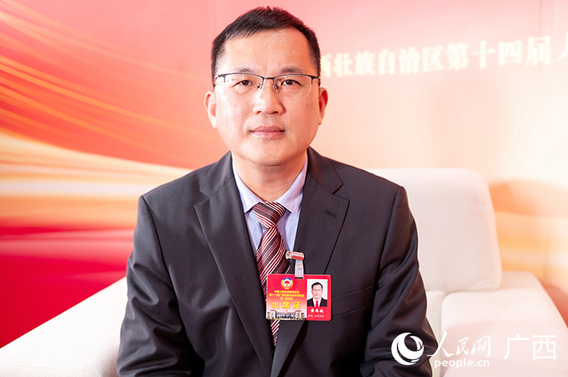 黃再波委員接受專訪。人民網(wǎng)記者 嚴立政攝