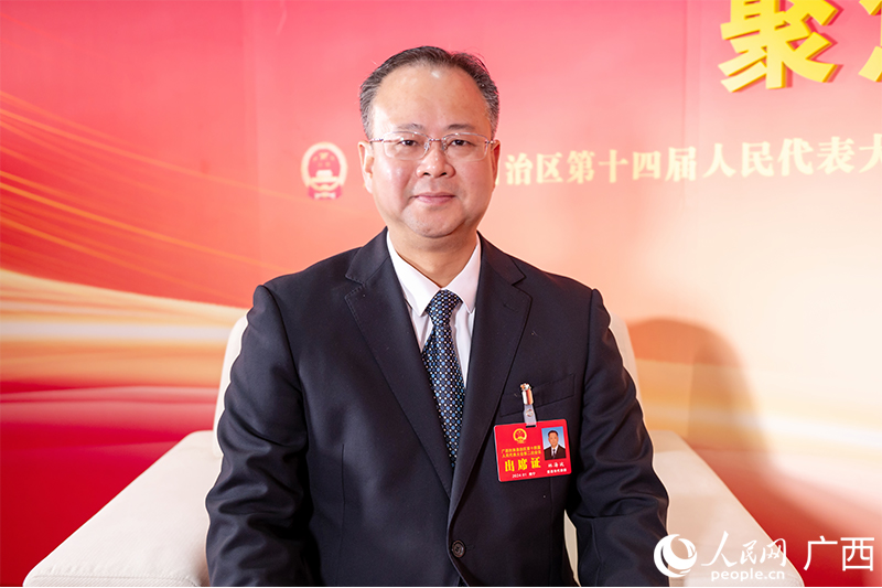 林海波代表接受專訪。人民網(wǎng)記者 嚴(yán)立政攝