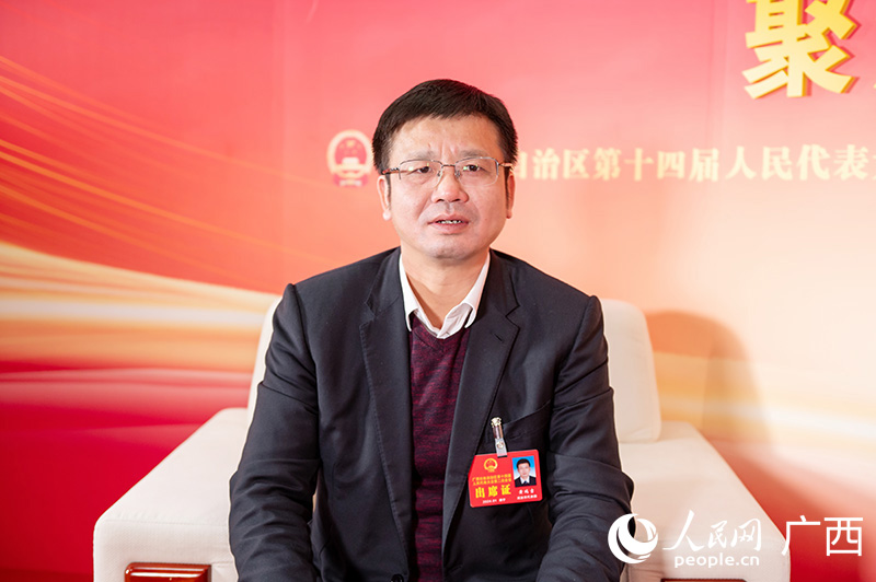 黃瑞吉接受專訪。人民網(wǎng)記者 嚴(yán)立政攝