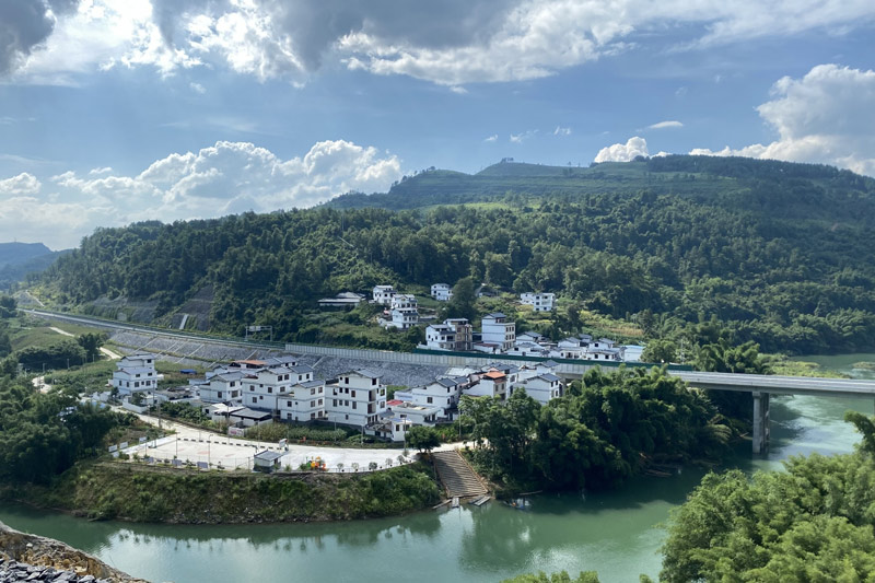 圖十四：天河鎮(zhèn)金城村拉城屯新農(nóng)村風(fēng)貌