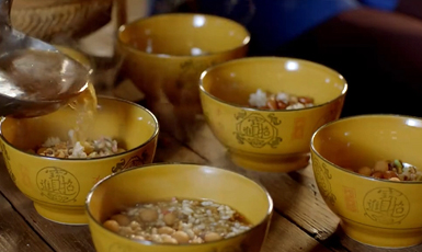 優(yōu)秀獎(jiǎng)：油茶香飄帶回家作者：韋麗婷 楊旭虹 龍佳倩 覃媛