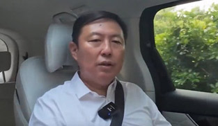 韋遠(yuǎn)明：讓靈渠成為打造桂林世界級(jí)旅游城市的一張靚麗名片興安縣以靈渠申遺為重點(diǎn)，堅(jiān)持生態(tài)優(yōu)先、保護(hù)為主、傳承文化，開辟靈渠人文與生態(tài)融合新路徑?！驹敿?xì)】
