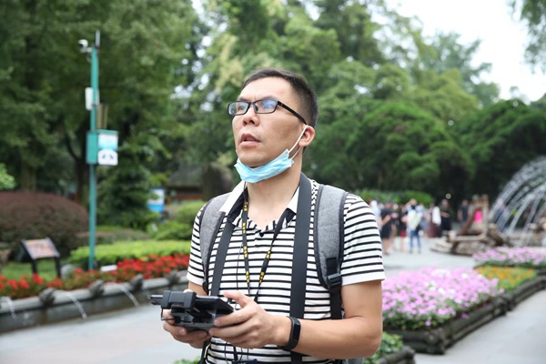 羅桂源工作照
