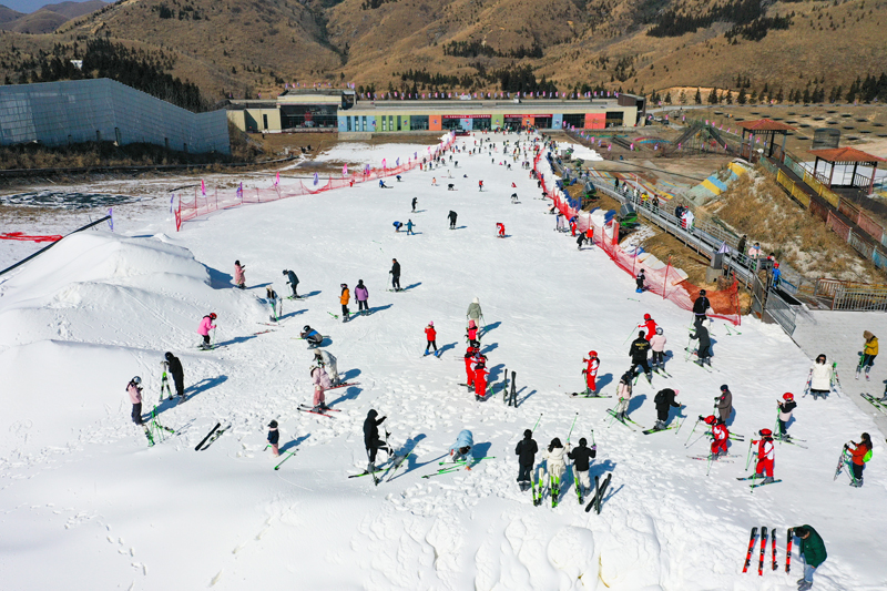 桂林全州天湖滑雪場。唐廣東攝