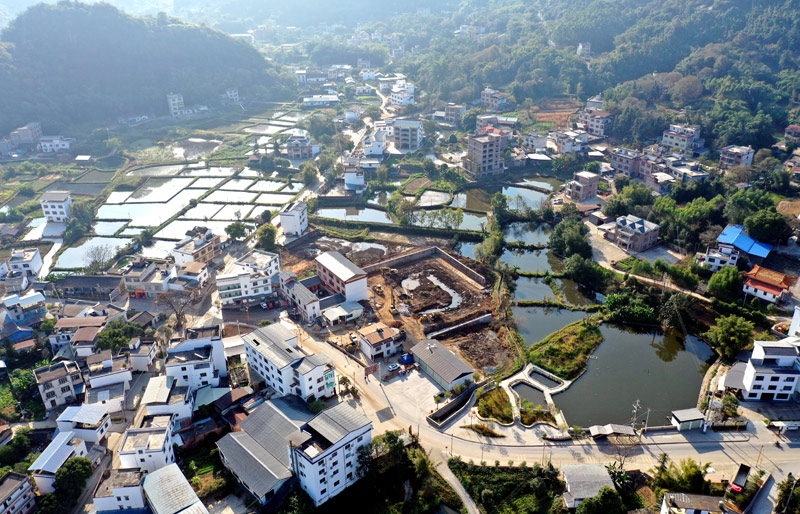 宜居宜業(yè)和美路花村。盧昊明攝