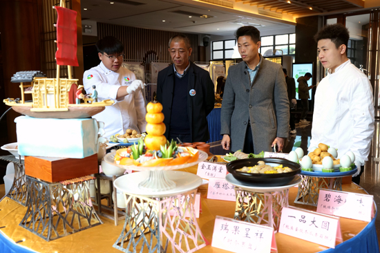 桂林市餐飲行業(yè)點(diǎn)評平樂十八釀。蘇桂攝