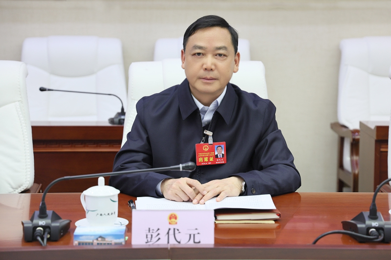 廣西人大代表、賀州市市長(zhǎng)彭代元。賀州市委宣傳部供圖