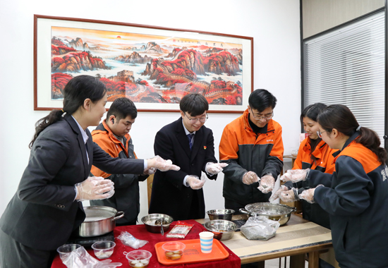 主題活動現(xiàn)場。謝菲攝