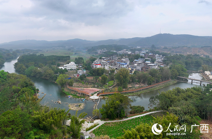 象州縣妙皇鄉(xiāng)思高村。人民網(wǎng) 付華周攝