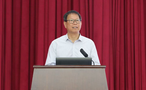 周旺在會上致辭。凌建攝