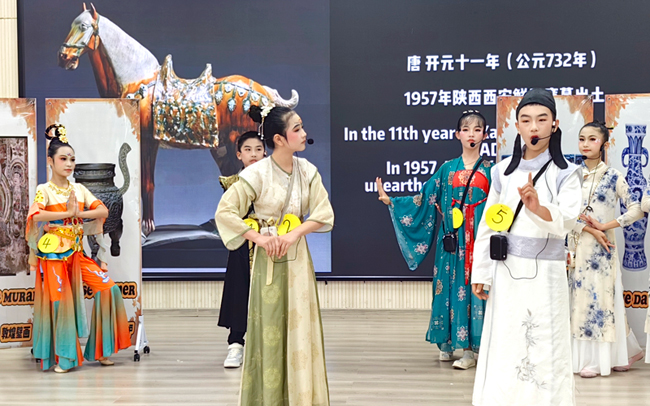 第三屆中小學(xué)英語(yǔ)戲劇表演比賽現(xiàn)場(chǎng)。韋靜攝