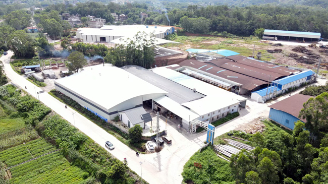容縣十里鎮(zhèn)工業(yè)園航拍。