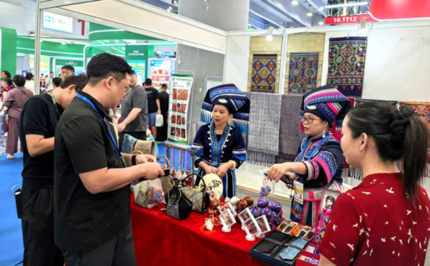 忻城特色產(chǎn)品亮相廣州消費幫扶展覽會