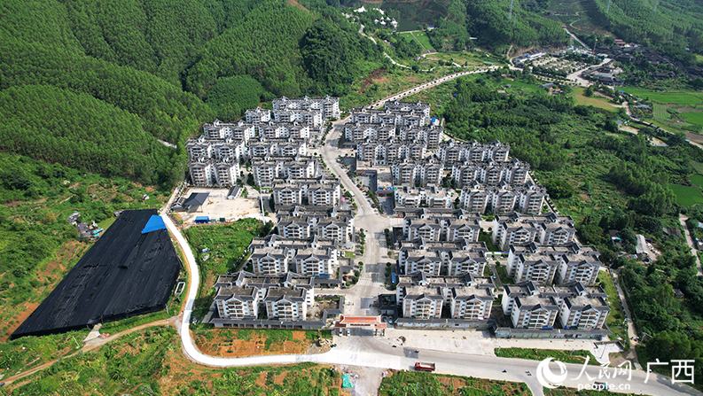 行進中國丨文旅“熱”帶動新居“暖”