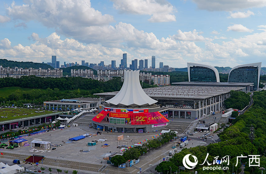 廣西南寧國(guó)際會(huì)展中心。人民網(wǎng) 梁章暉攝