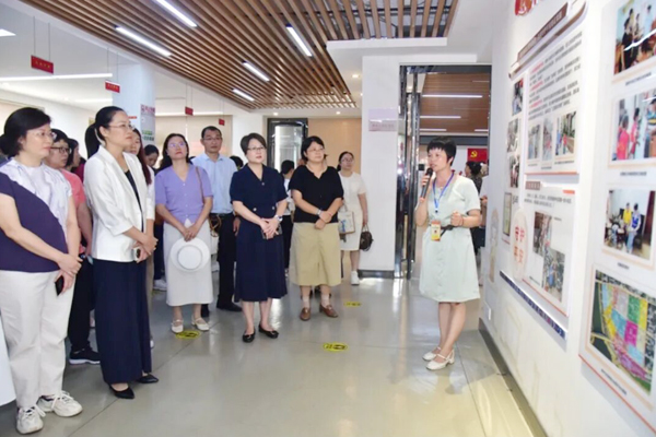 實(shí)地觀摩。