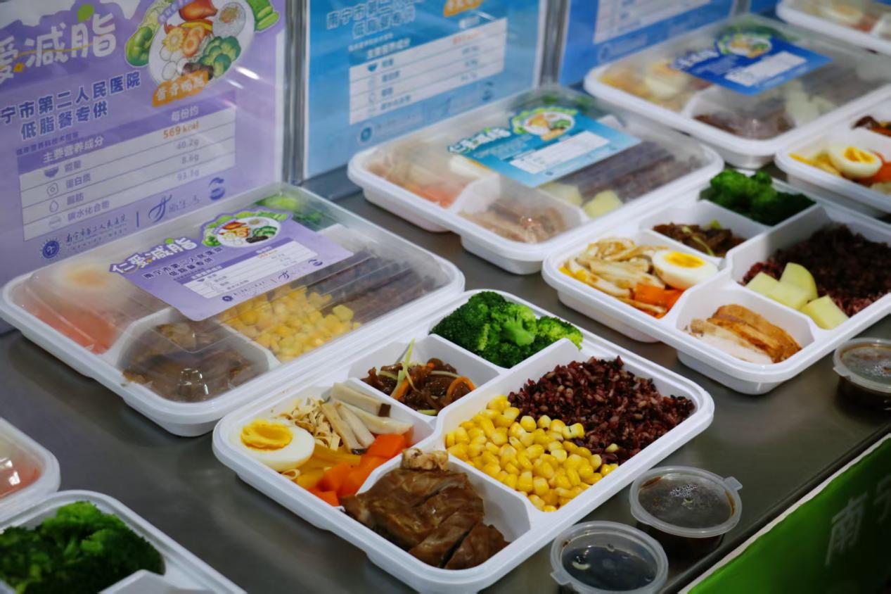 低脂營(yíng)養(yǎng)餐。劉璐瑤攝