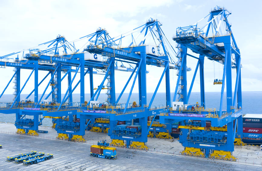 欽州港自動(dòng)化集裝箱碼頭啟用。北部灣港集團(tuán)供圖