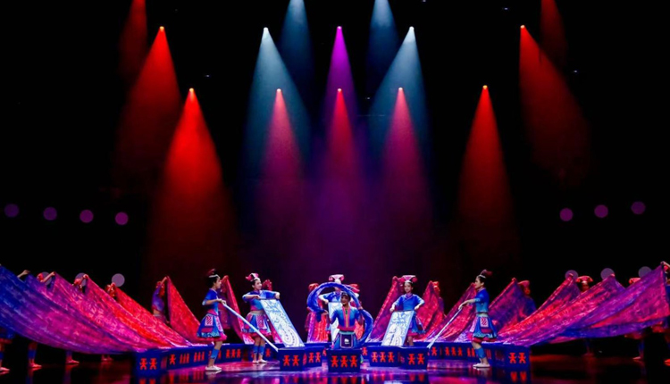 廣西原創(chuàng)民族舞蹈《錦上添花》斬獲全國殘疾人藝術(shù)匯演一類節(jié)目