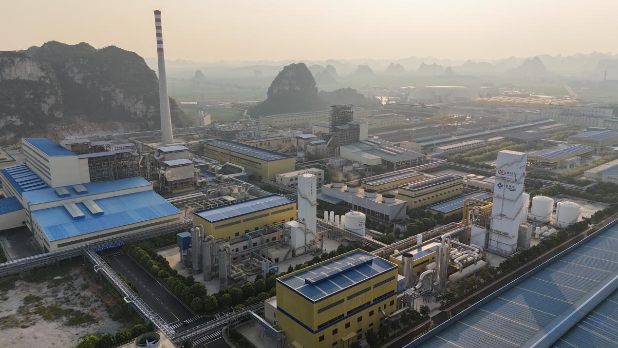 南國銅業(yè)全景航拍。韋雪花攝