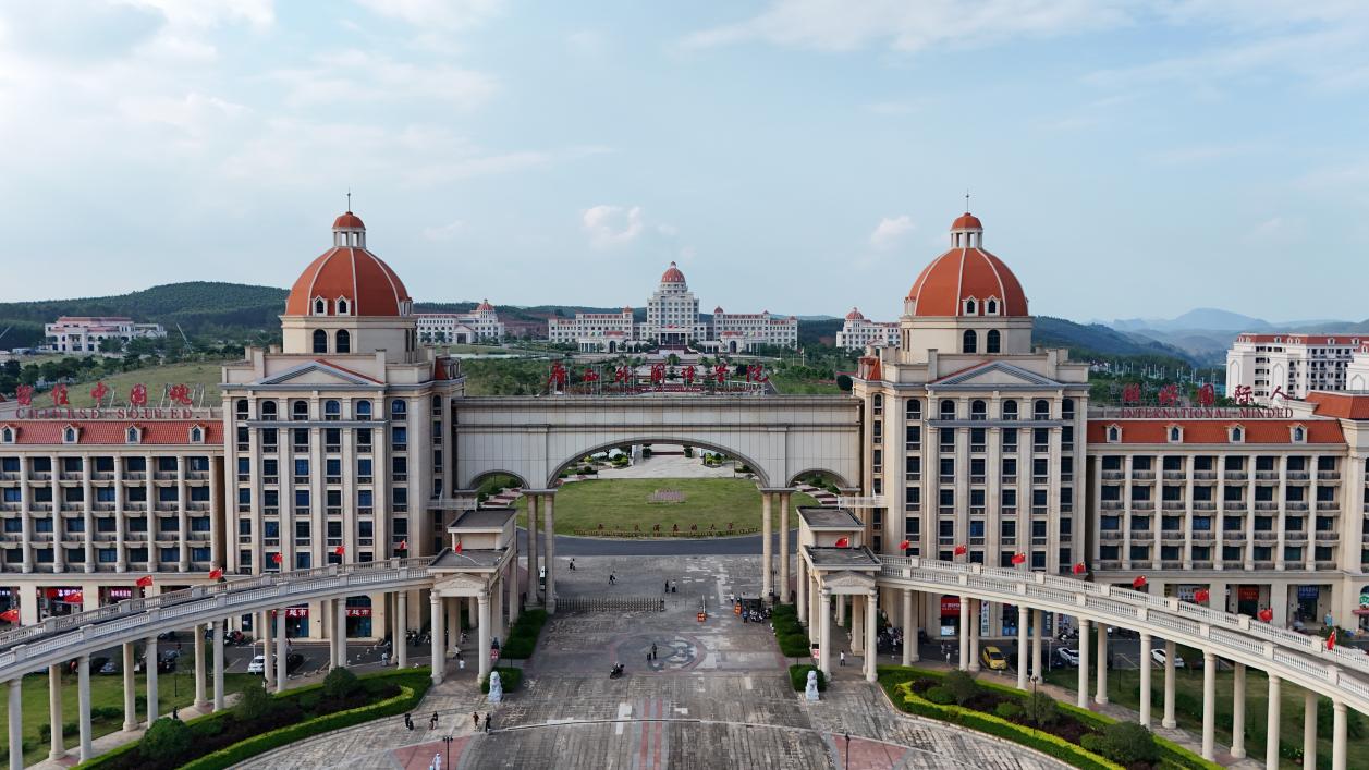 廣西外國語學(xué)院空港校區(qū)。鐘金良攝