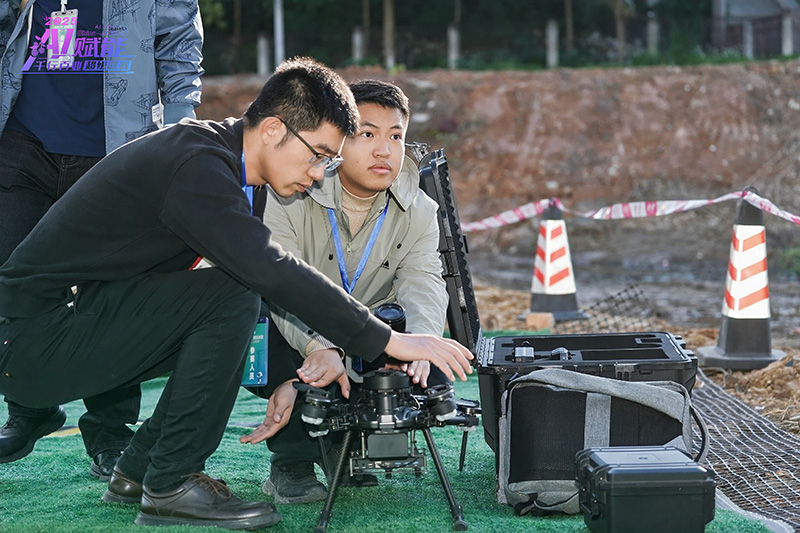 “AI+低空巡檢”賽道實戰(zhàn)現(xiàn)場。主辦方供圖