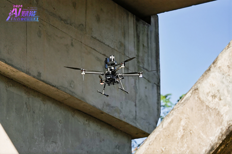 “AI+低空巡檢”賽道實戰(zhàn)現(xiàn)場。主辦方供圖