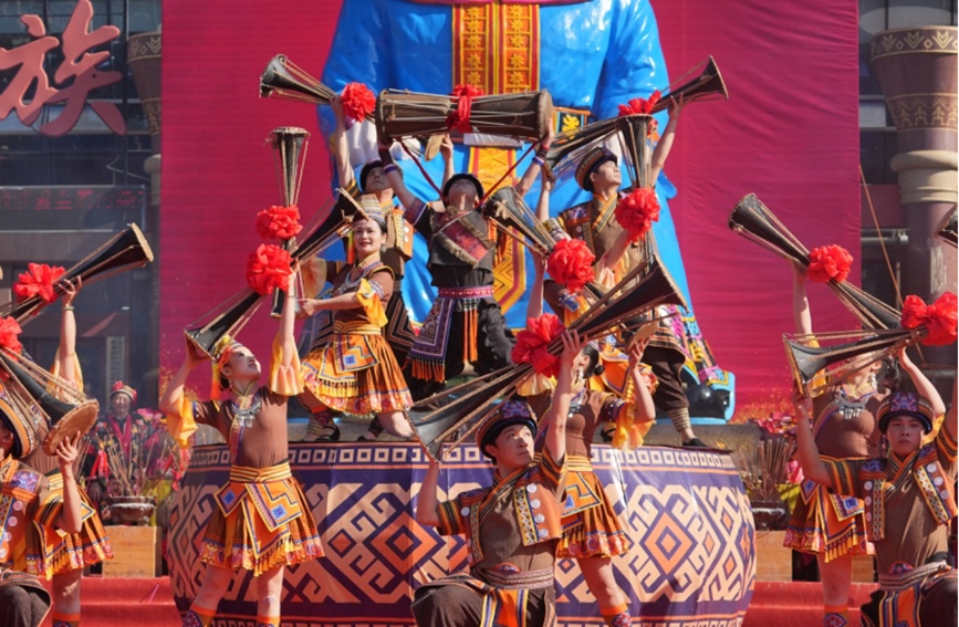 舞蹈表演《黃泥鼓韻》。陳燕攝