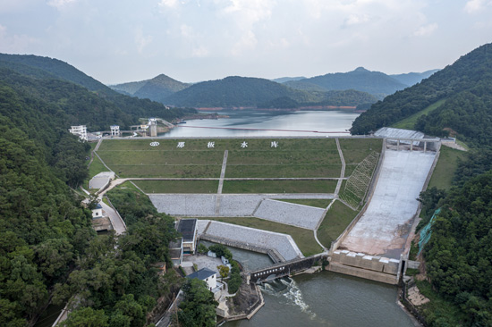 除險(xiǎn)加固后的那板水庫。廣西水發(fā)集團(tuán)供圖