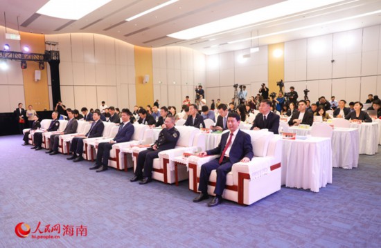 海南自由貿(mào)易港制度集成創(chuàng)新案例（第19批）新聞發(fā)布會(huì)現(xiàn)場(chǎng)。人民網(wǎng)記者 牛良玉攝