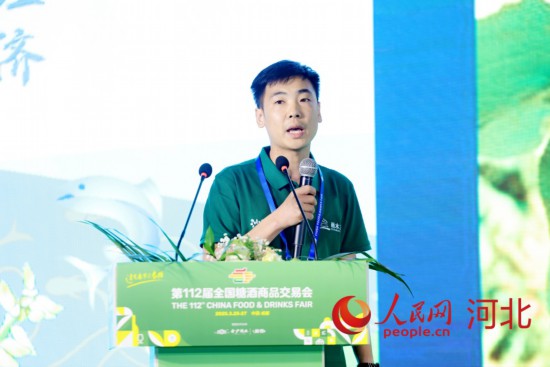 圍場鑫達商貿(mào)有限公司銷售經(jīng)理謝航作分享。人民網(wǎng)記者 周博攝